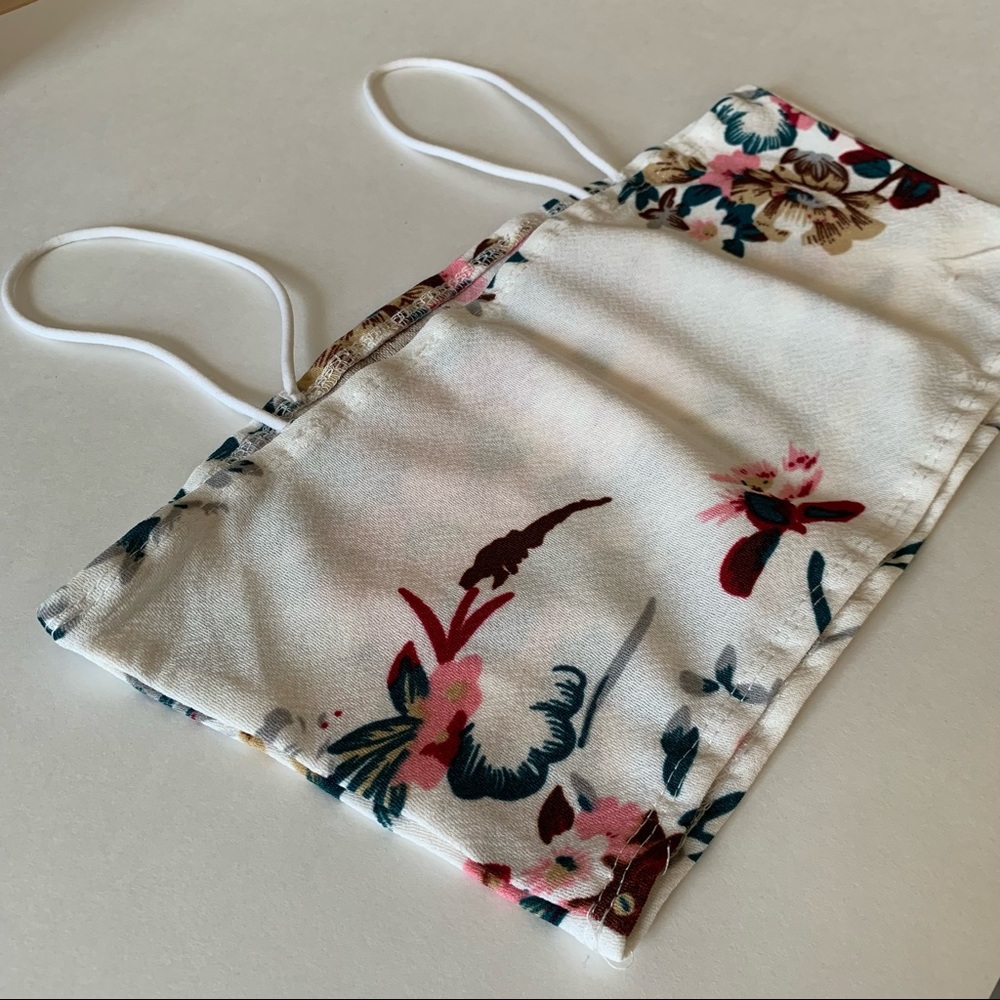 Floral Cropped Cami - Picture 4 of 9